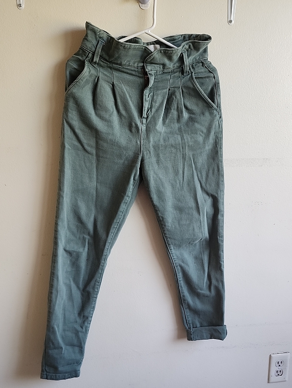Sezane High Waisted Pleated Tapered Jeans, Sz. 34